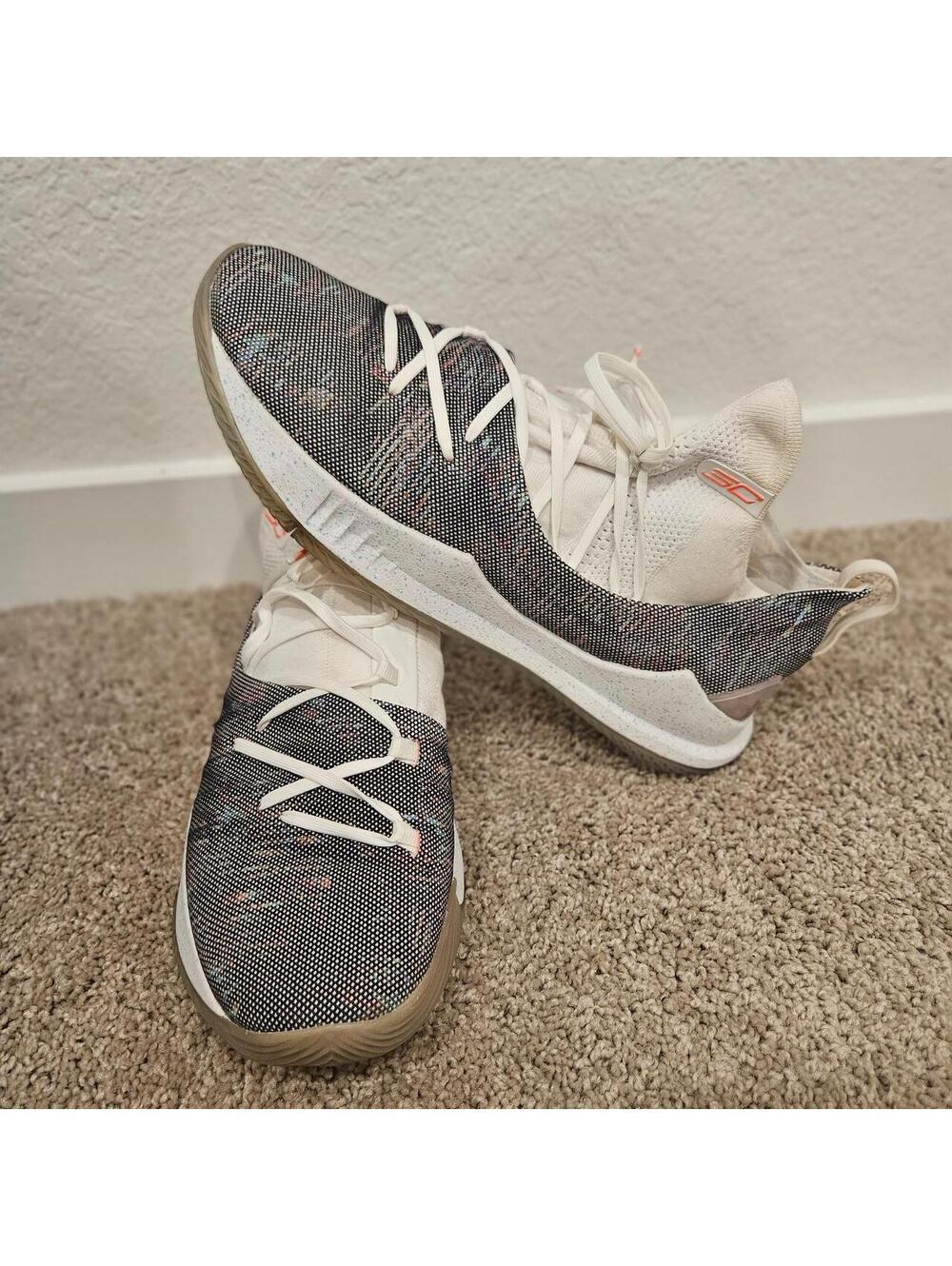 Under Armour Curry 6 Basketball Shoes Size 9.5